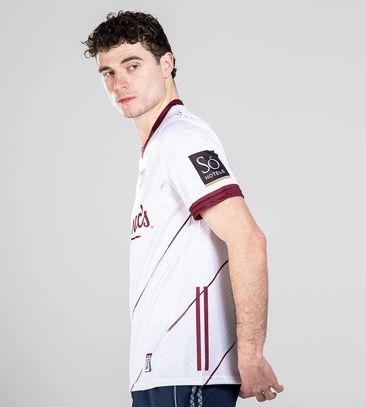 Alternative view of Galway GAA 2023 Goalkeeper Jersey