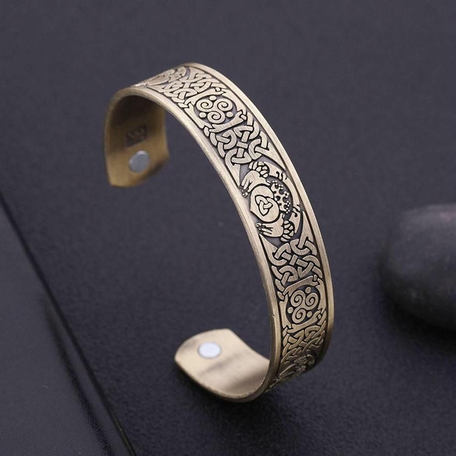 Claddagh Fishhook Bracelet Claddagh Fishhook Bracelet - Image 4
