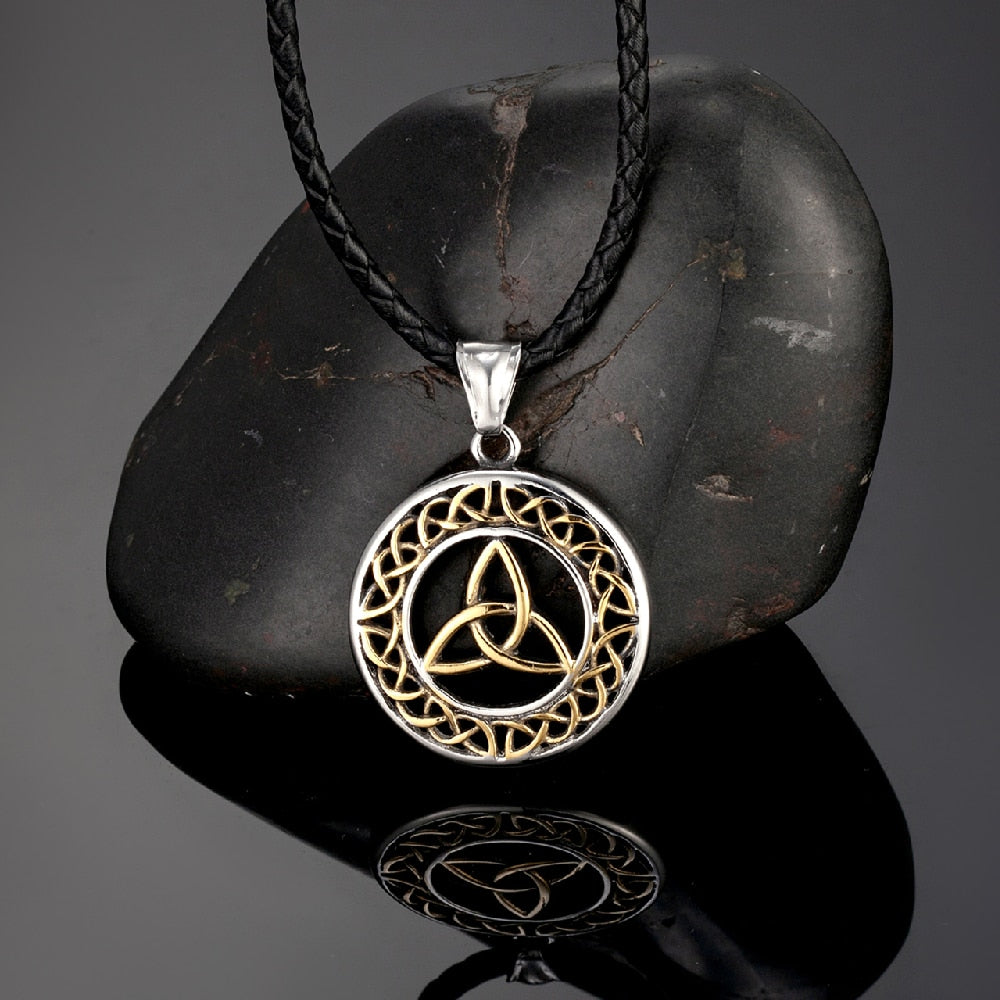 Celtic Knot Necklace Celtic Knot Necklace - Image 4