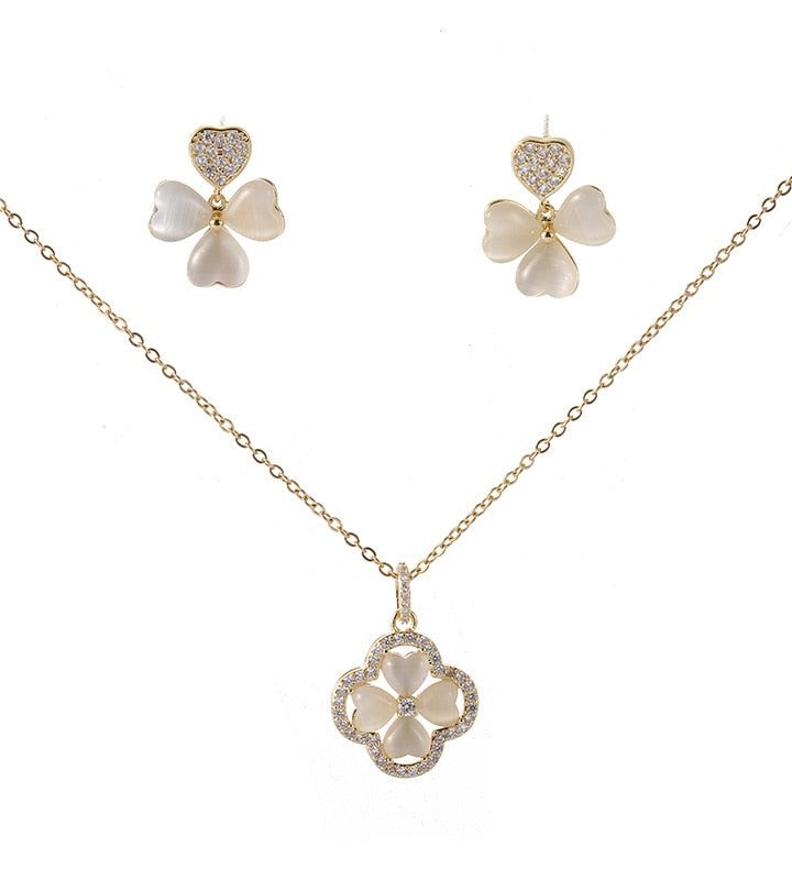 Four Leaf Clover Necklace & Ear Ring Set Four Leaf Clover Necklace & Ear Ring Set