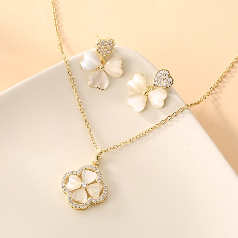 Four Leaf Clover Necklace & Ear Ring Set Four Leaf Clover Necklace & Ear Ring Set - Image 5