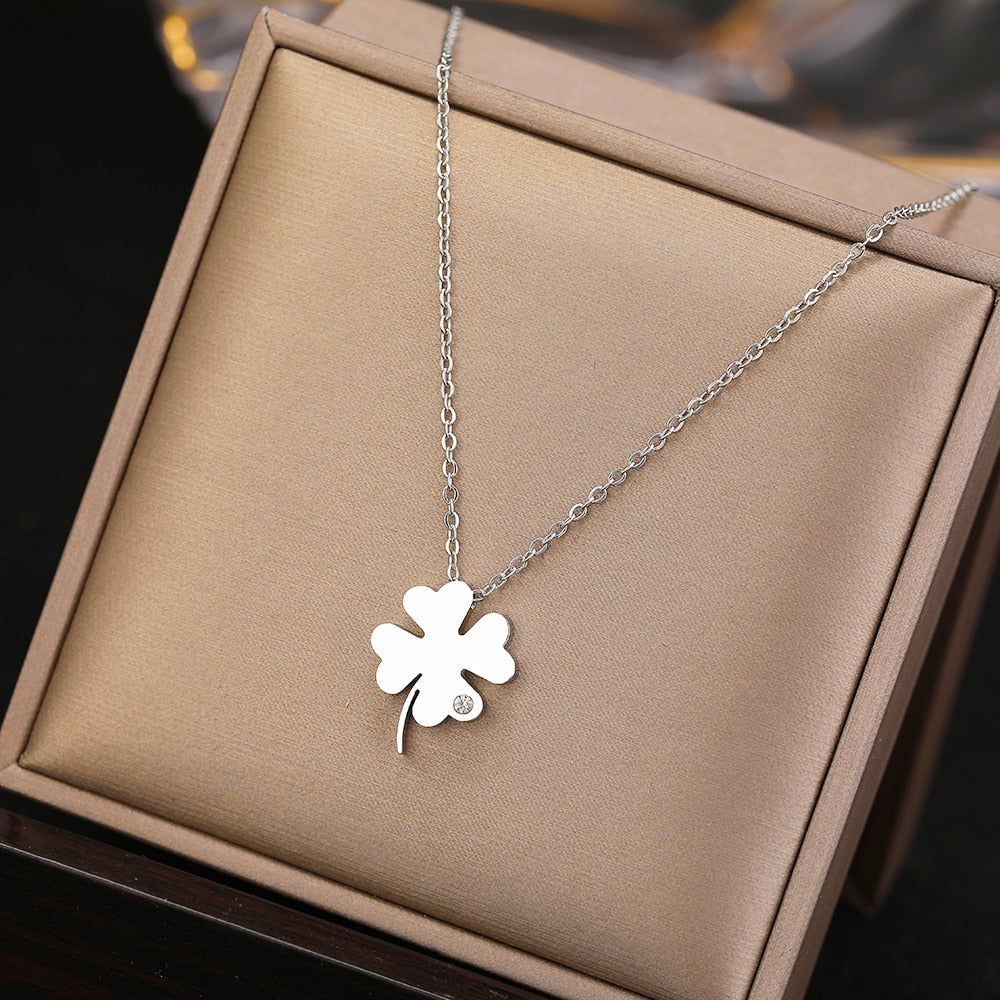 Four Leaf Clover Necklace Four Leaf Clover Necklace - Image 3