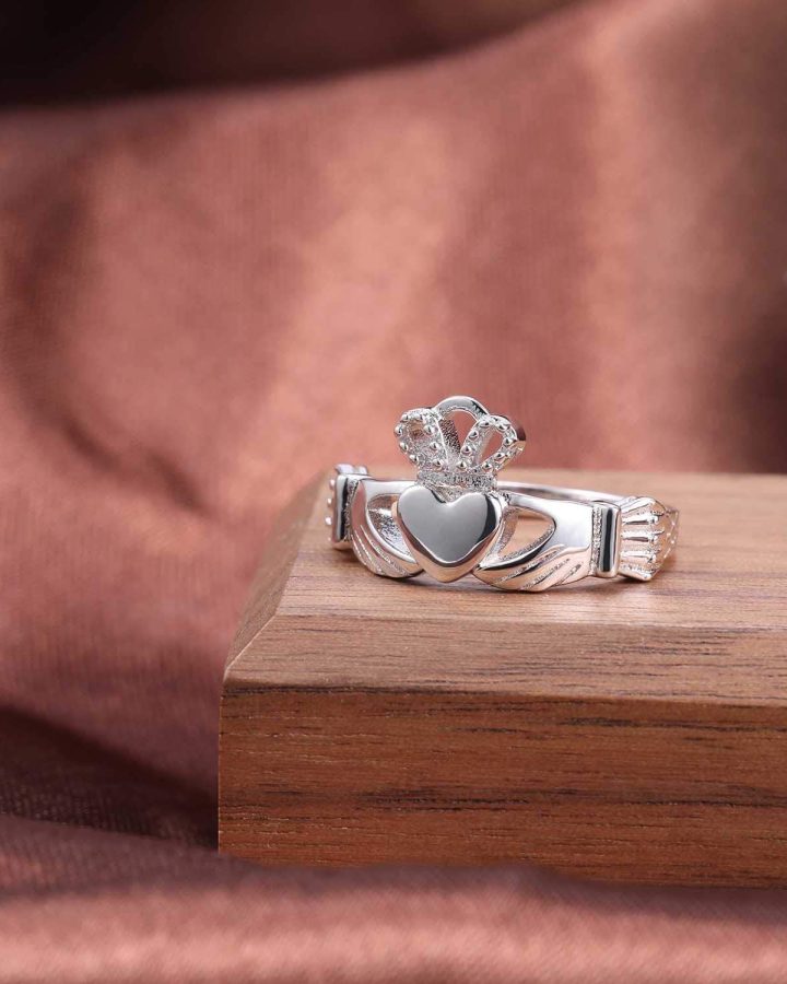 Claddagh Ring Claddagh Ring