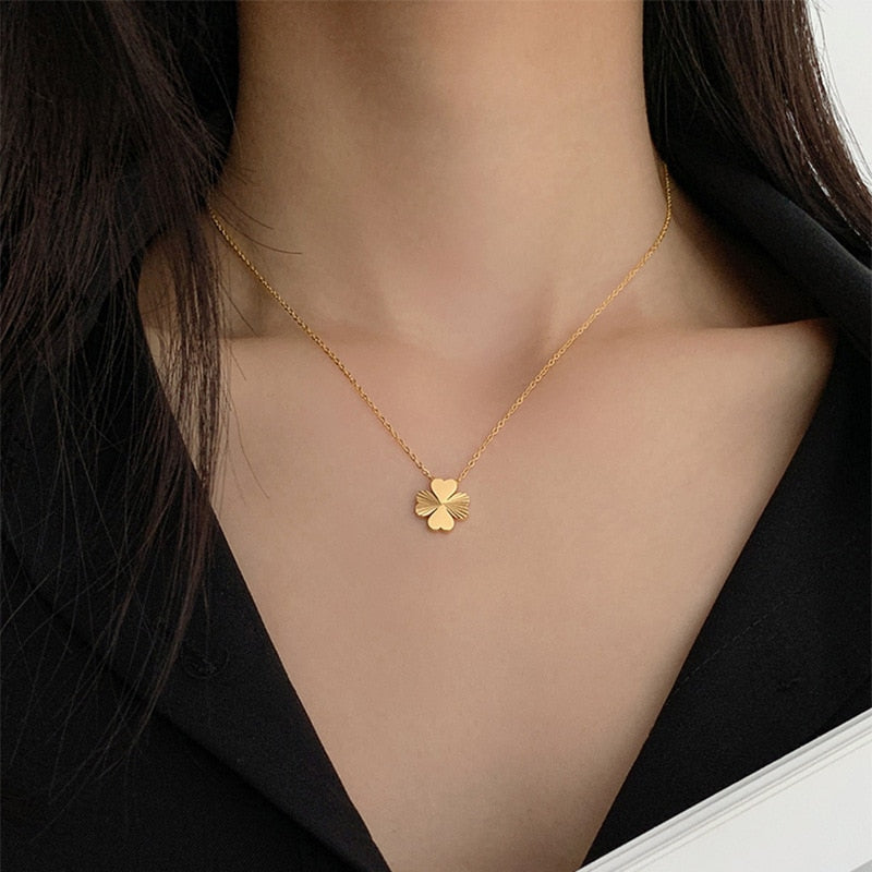 Four Leaf Clover Necklace Four Leaf Clover Necklace - Image 3