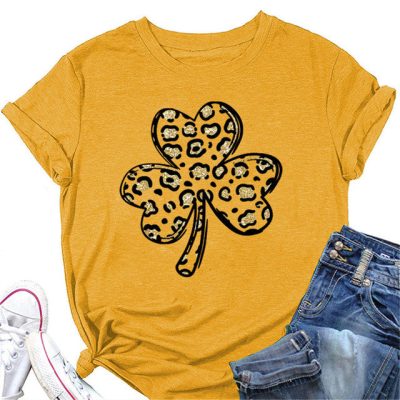 Trendy Irish Tee Shamrock Graphic T-shirt 