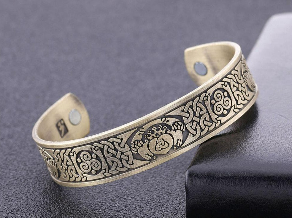 Claddagh Fishhook Bracelet Claddagh Fishhook Bracelet - Image 7