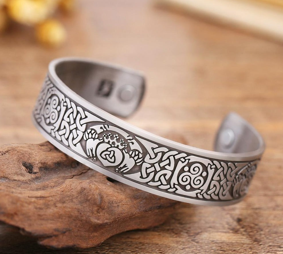 Claddagh Fishhook Bracelet Claddagh Fishhook Bracelet - Image 5