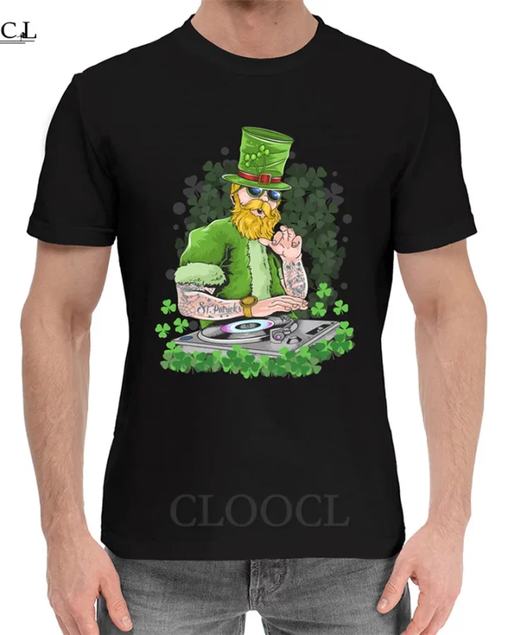 Pug Dog Ireland St. Patrick's Day T-shirt Pug Dog Ireland St. Patrick's Day T-shirt