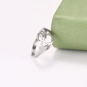 Minimalist Claddagh Ring Minimalist Claddagh Ring