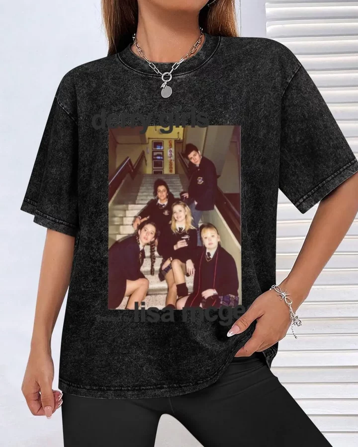 Derry Girls Cast Photo T-Shirt Derry Girls Cast Photo T-Shirt