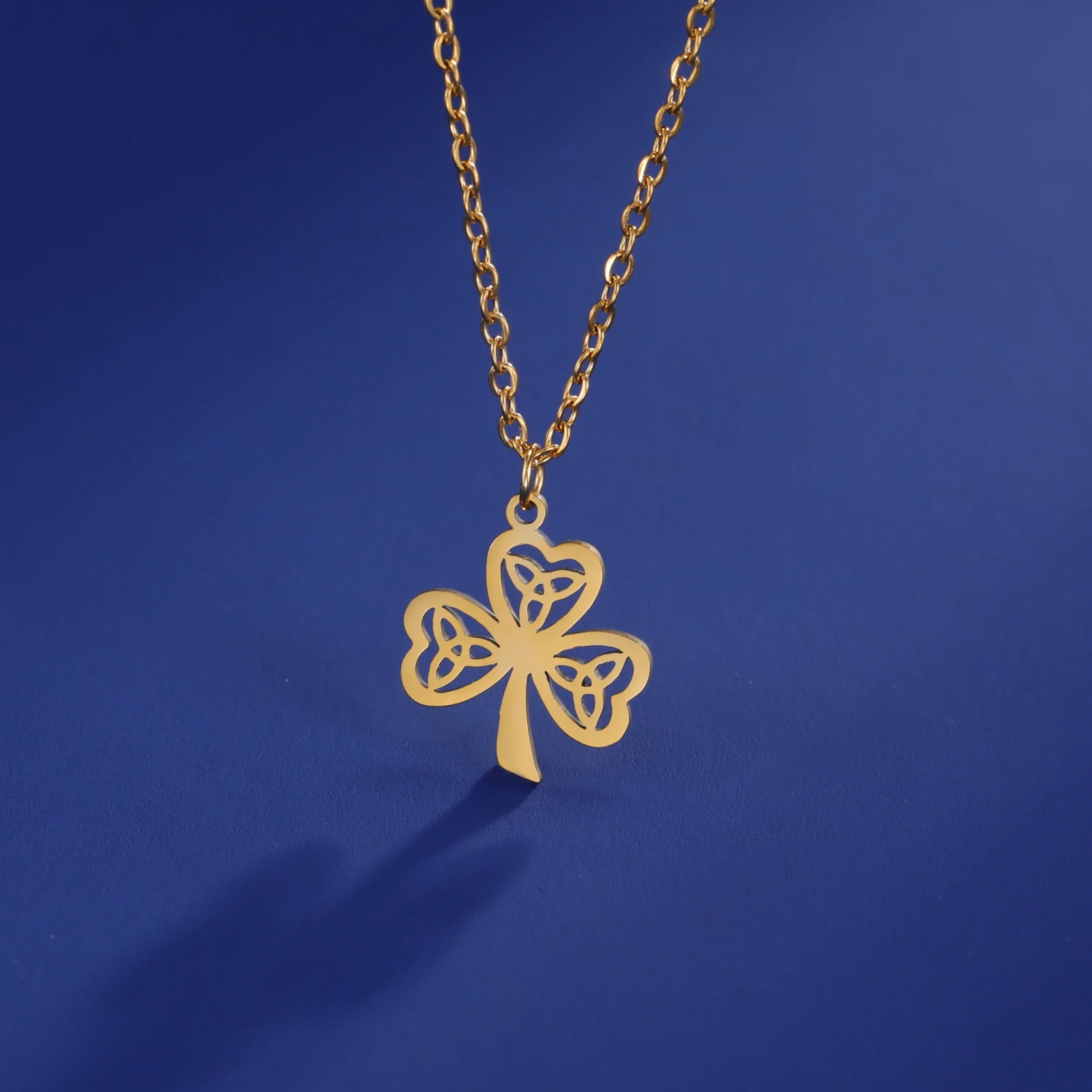 Trendy Irish Geometric Pendant Necklace Trendy Irish Geometric Pendant Necklace