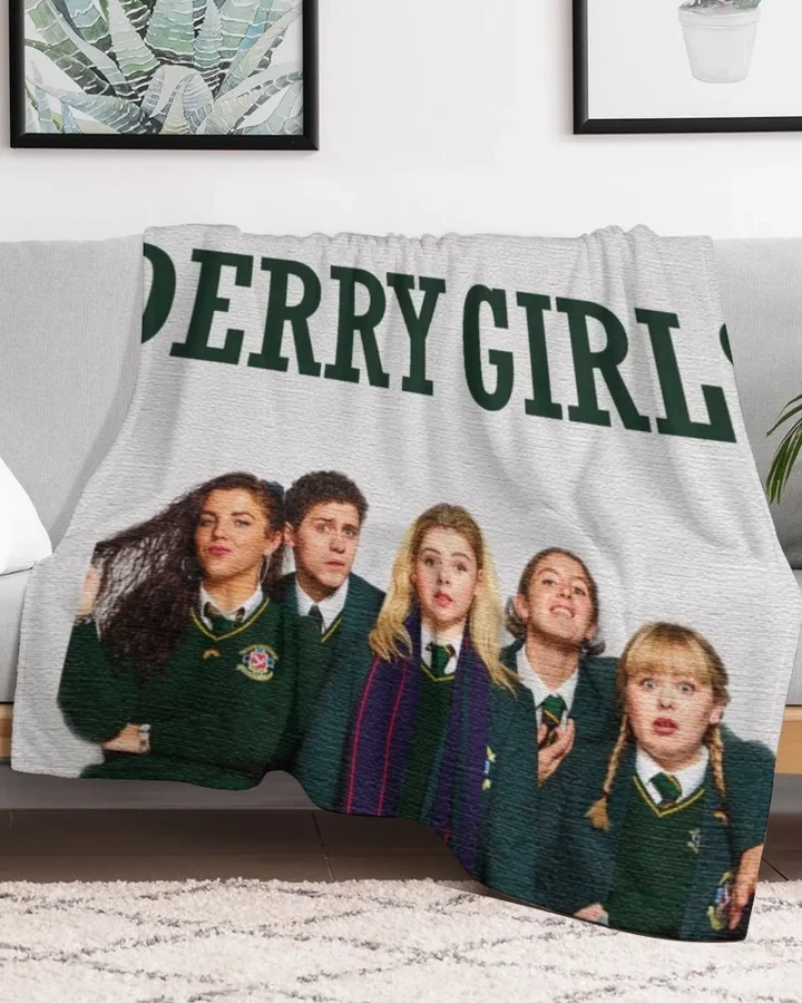 Alternative view of Derry Girls Cast Blanket