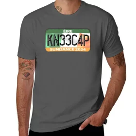 Kneecap T-Shirt – Éire Plate Design (Sundance 2024 Edition) Kneecap T-Shirt – Éire Plate Design (Sundance 2024 Edition)