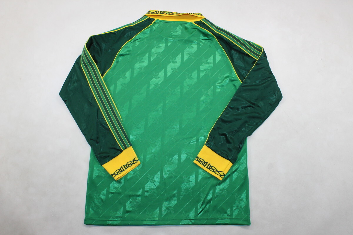 Celtic Retro Long Sleeve Jersey Celtic Retro Long Sleeve Jersey