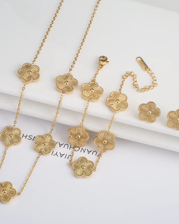 3-Piece 18K Gold-Plated Clover Jewelry Set