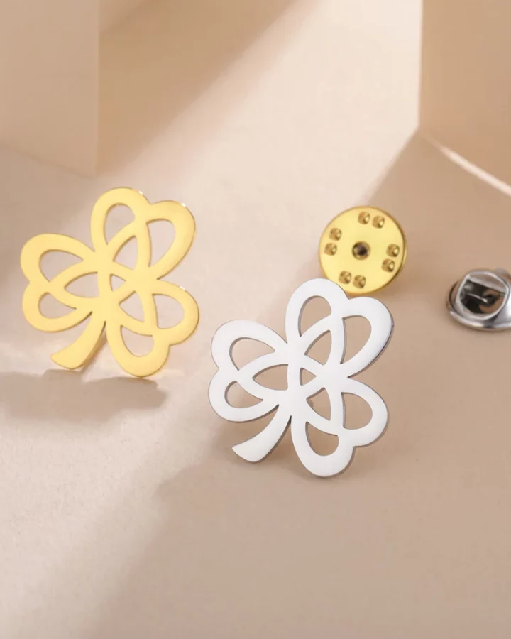 Dawapara Shamrocks Clover Brooch Pin