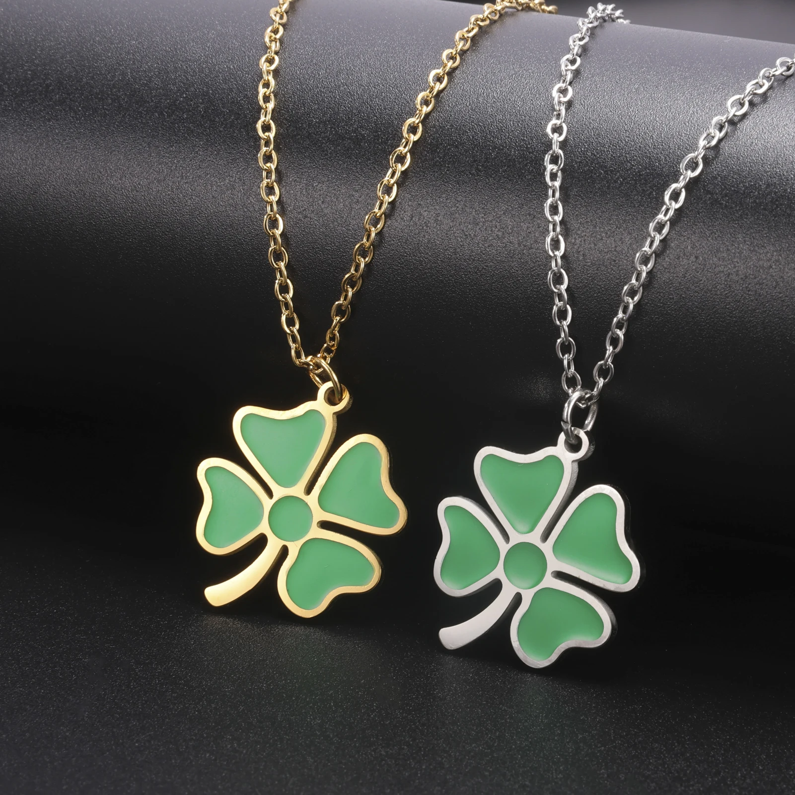 Vassago Four Leaf Clover Necklace Vassago Four Leaf Clover Necklace