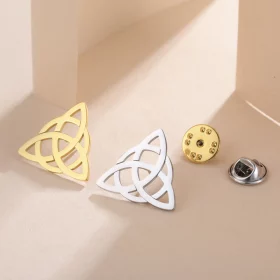 Dawapara Vintage Triquetra Brooch