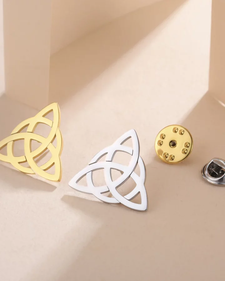 Dawapara Vintage Triquetra Brooch