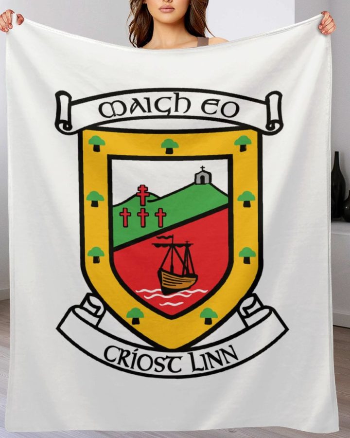 Mayo GAA Plush Blanket – 50x60" Soft County Throw (White or Black Background)
