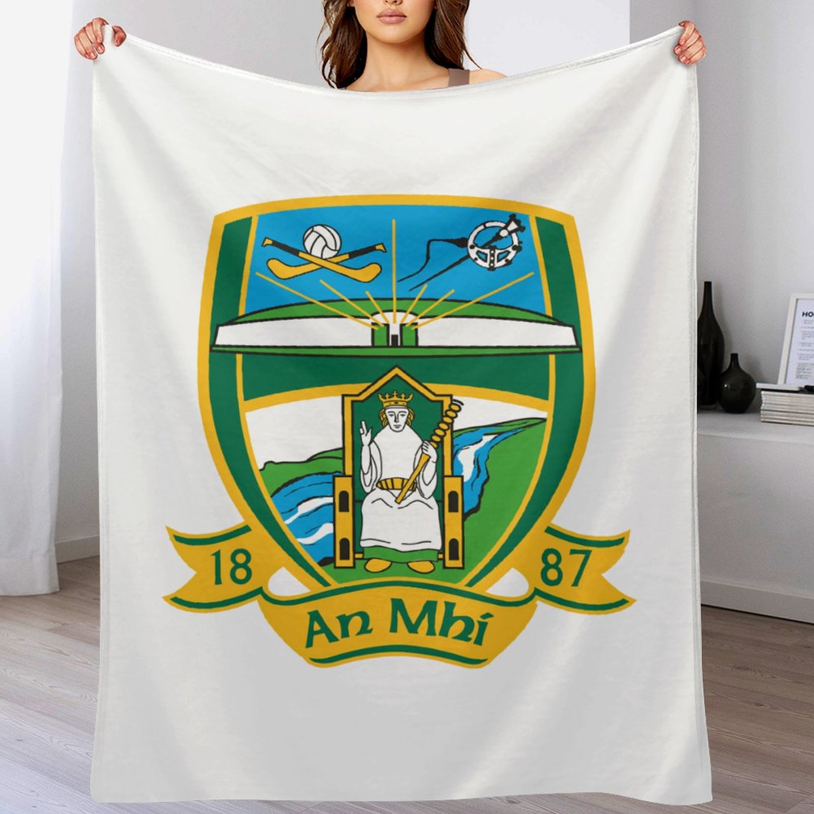 Meath GAA Plush Blanket – 50x60" Soft County Throw (White or Black Background) Meath GAA Plush Blanket – 50x60" Soft County Throw (White or Black Background)