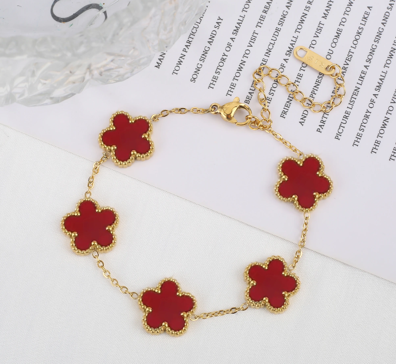 Light Luxury Stainless Steel Five-Leaf Flower Bracelet Light Luxury Stainless Steel Five-Leaf Flower Bracelet
