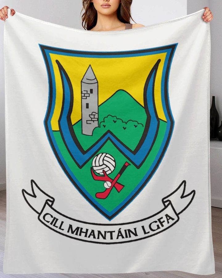 Wicklow GAA Plush Blanket – 50x60" Soft County Throw (White or Black Background)