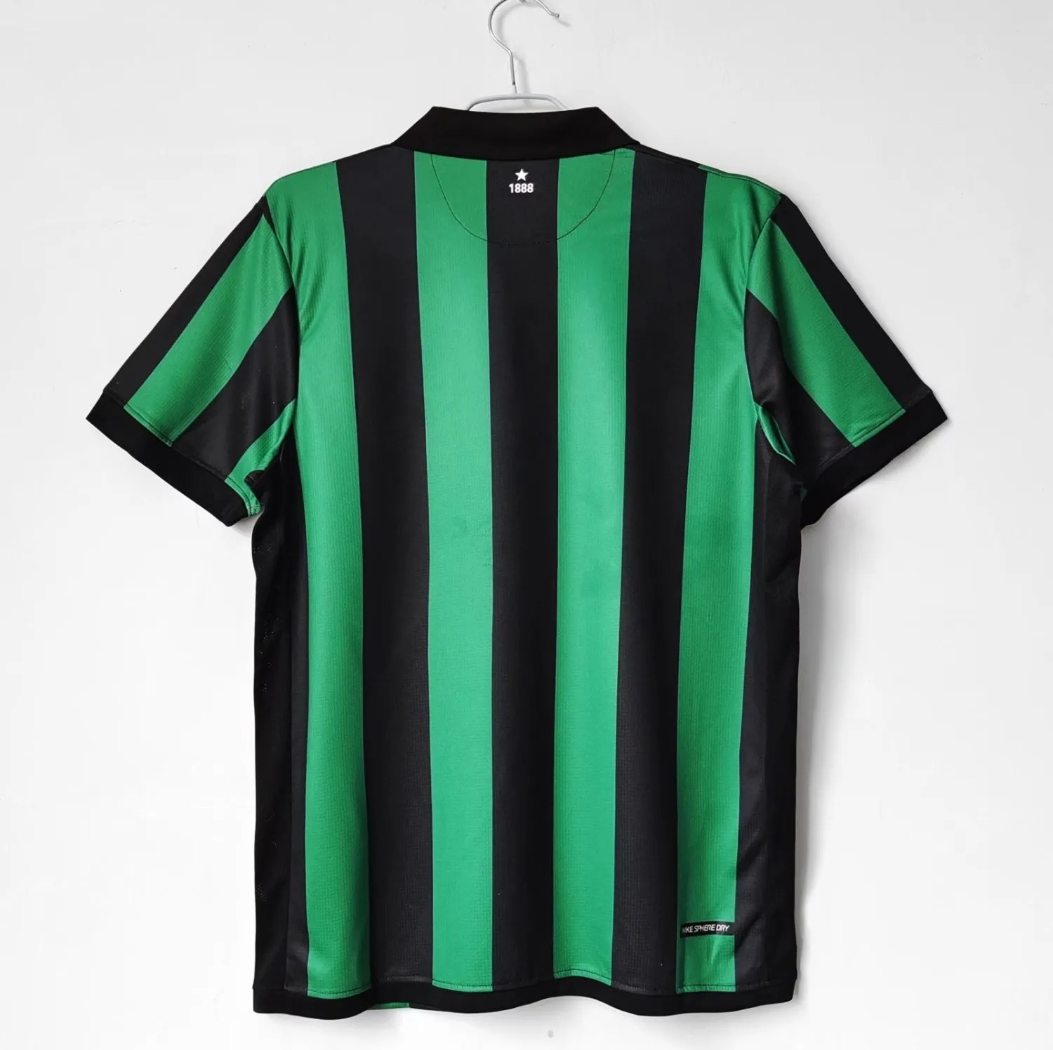 Celtic 2005-06 Away Jersey Celtic 2005-06 Away Jersey