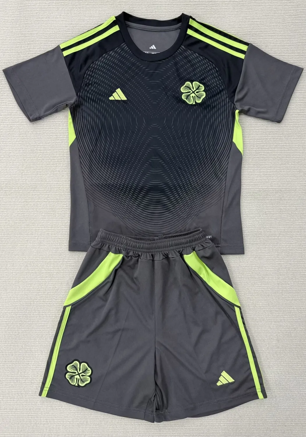 Celtic 2025-26 Gray Black Goalkeeper Kids Kit Celtic 2025-26 Gray Black Goalkeeper Kids Kit