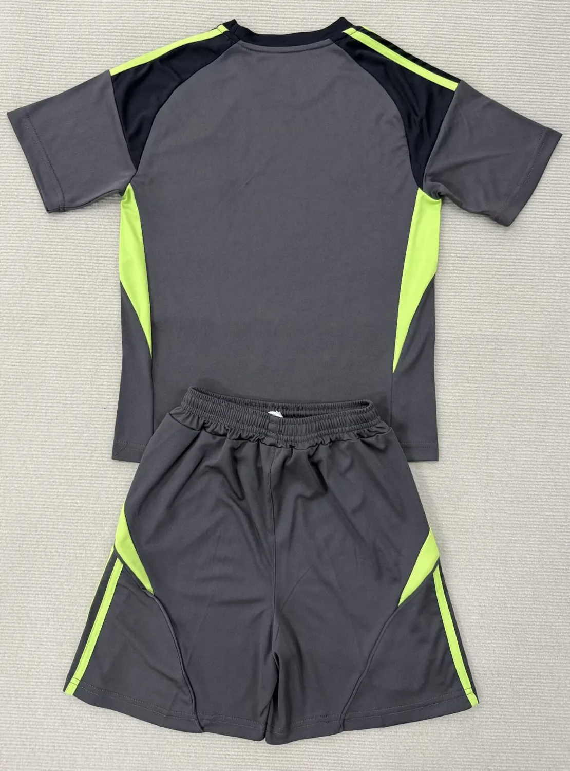 Celtic 2025-26 Gray Black Goalkeeper Kids Kit Celtic 2025-26 Gray Black Goalkeeper Kids Kit