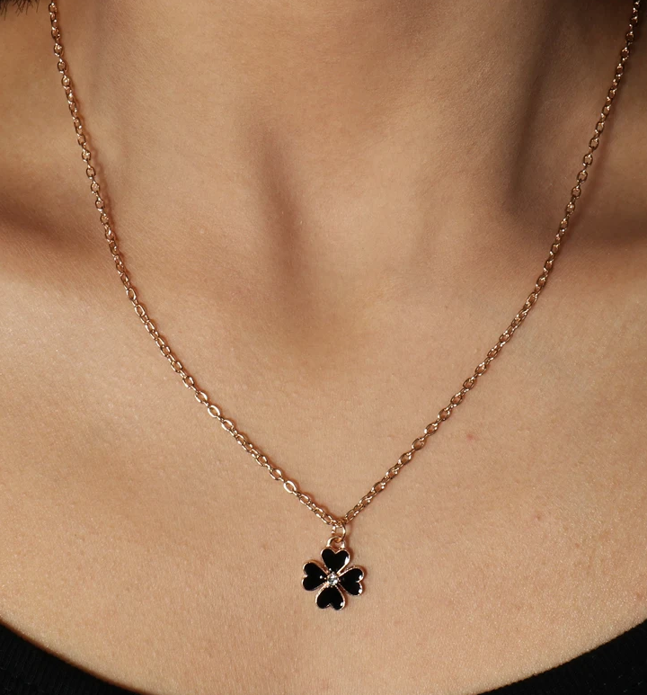 Aihua Elegant Enamel Clover Necklace