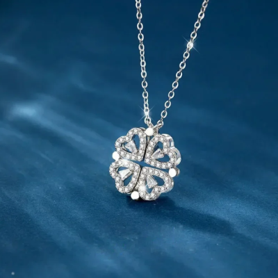 Fashionable Magnetic Heart Necklace