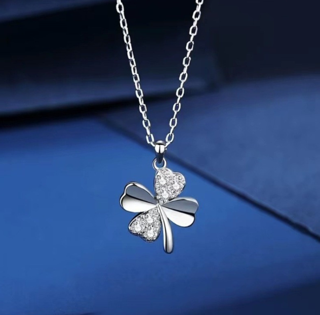 Heart-Shaped Four-Leaf Clover Necklace Heart-Shaped Four-Leaf Clover Necklace