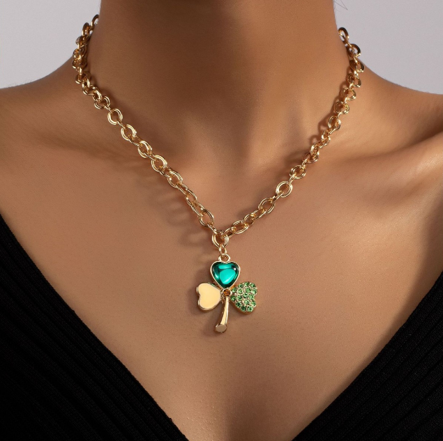 Lucky Clover Layering Necklace Lucky Clover Layering Necklace