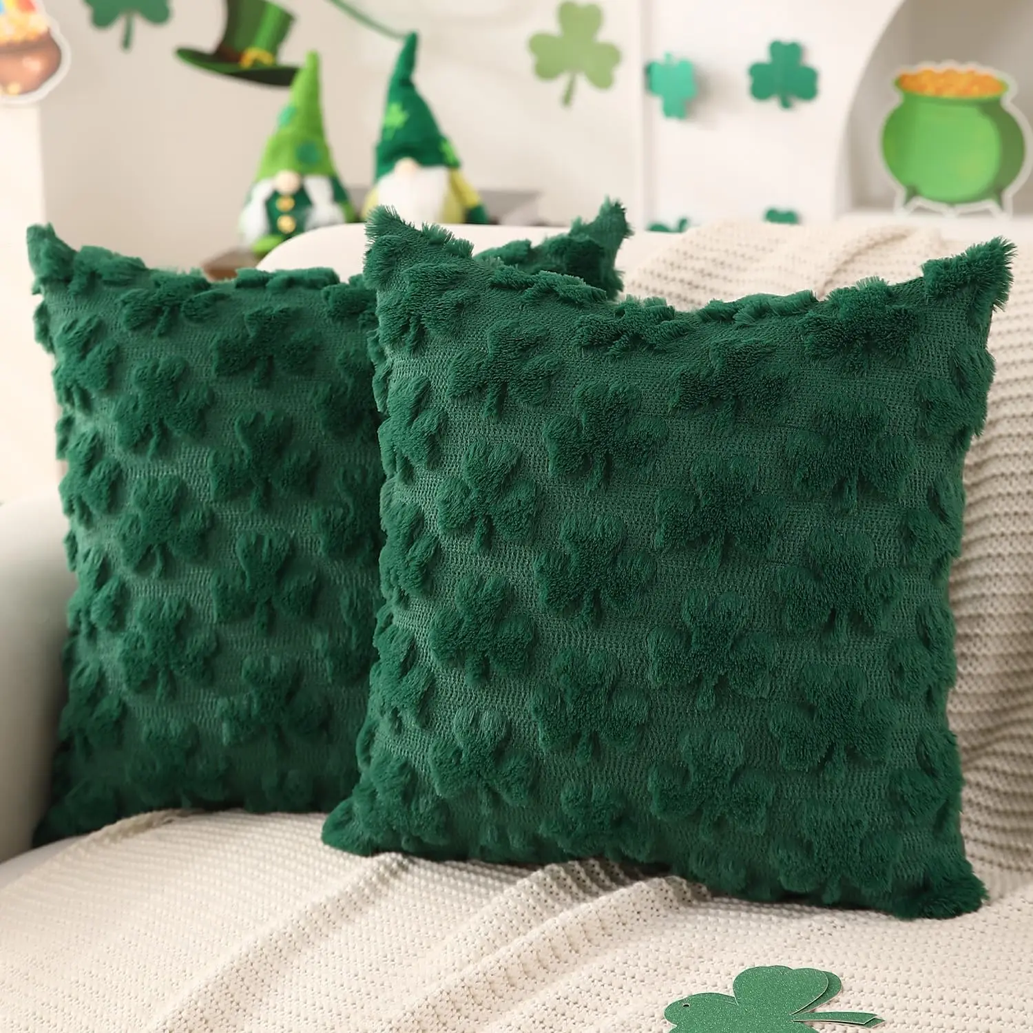 St Patrick's Day Shamrock Pillow Covers (45 x 45 cm) — Set of 2 Green shamrock pillow cover 45x45 cm front view