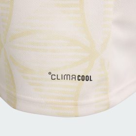 Celtic 2026-27 third jersey detail